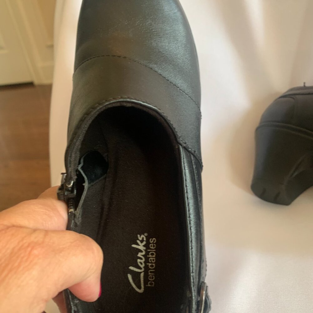 Black Clark Booties Size 6M - Picture 7 of 7